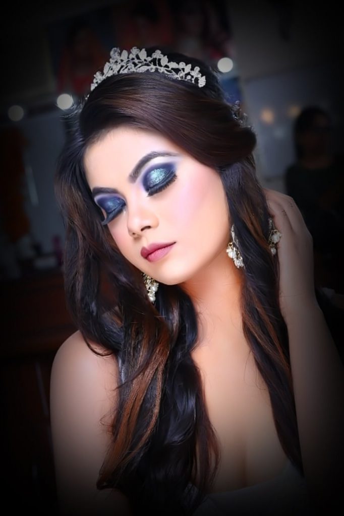 Self Makeup course in Noida