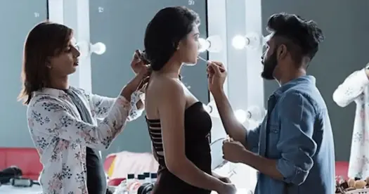 cosmetology course करके कहाँ बनाएं करियर, यहां जानिए पूरा डिटेल्स ?