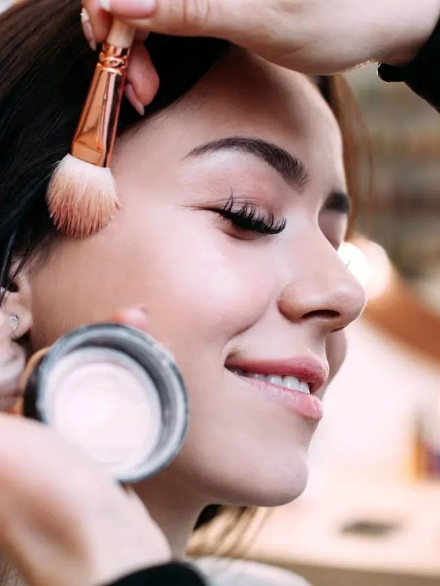 Best Makeup Academy In Patna To Transform Your Skills With Expert Trainers_20251102_015342_0001