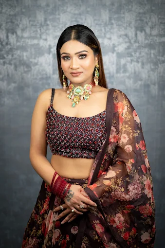 Bhavya Kapoor Makeup Course