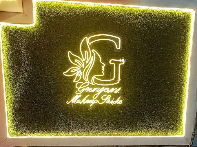 GunjanMakeupStudioLogo