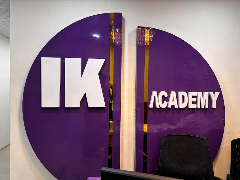 IK ACADEMY logo