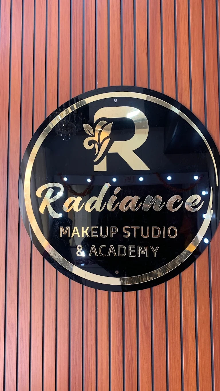 Radiance Makeup Studio Academy Logo