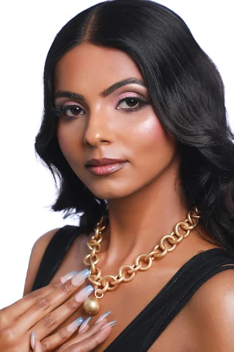 adeteroshniinternationalmakeupbeautyacademyimage2