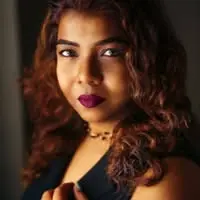 amrutamakeupstudioandacademypunelogo