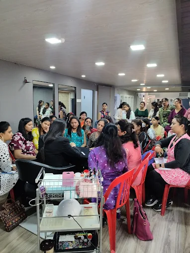 benciinternationalacademyhaircourse