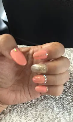 dhanashreenailartistandacademyundriprofile