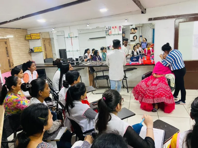 ibibeautyinstitutejalandharimage 768x576