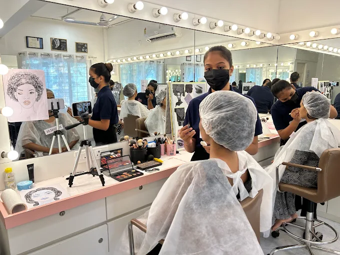 impressionmakeupstudiosalonandinternationalacademyskincourse