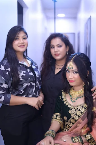 lakmeacademykamlanagarpoweredbyaptechimage2