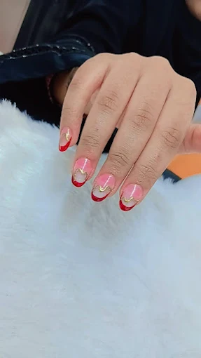 lakmeacademypoweredbyaptechborivaliwestnailcourse