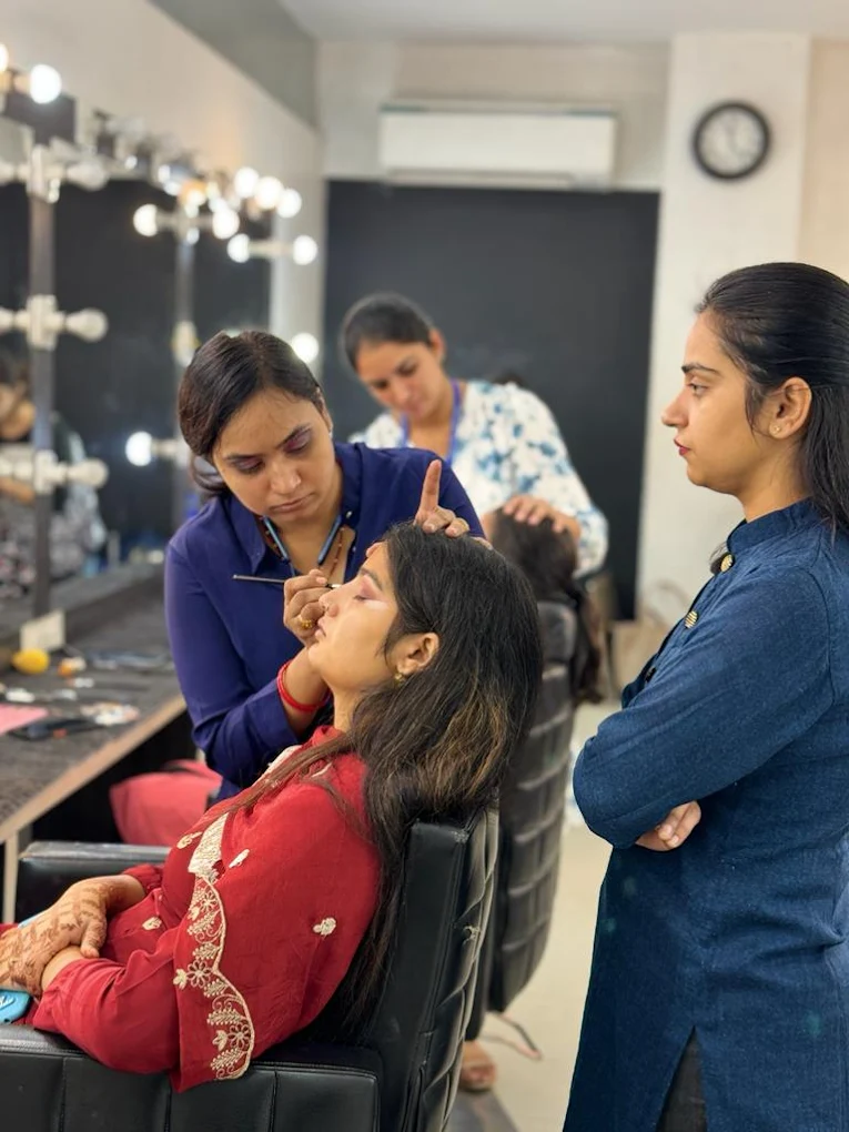 lakmeacademyranjitavenueamritsarimage