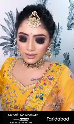 lakmefaridabadmkeupcourse