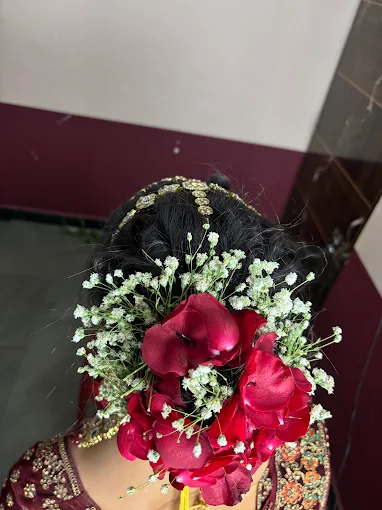 looksmakeupacademyhairstyle