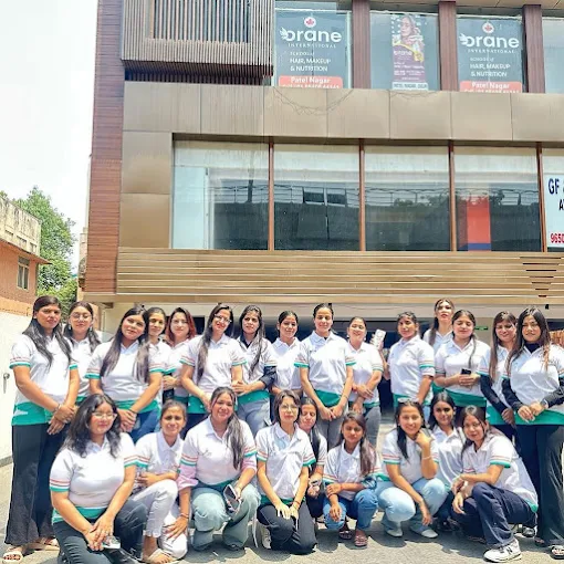 oraneinternationalschoolofbeautywellnesspatelnagarprofileimage