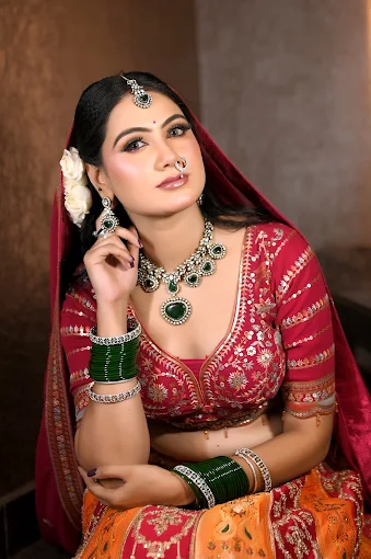 sakshimakeuphairjabalpurprofile