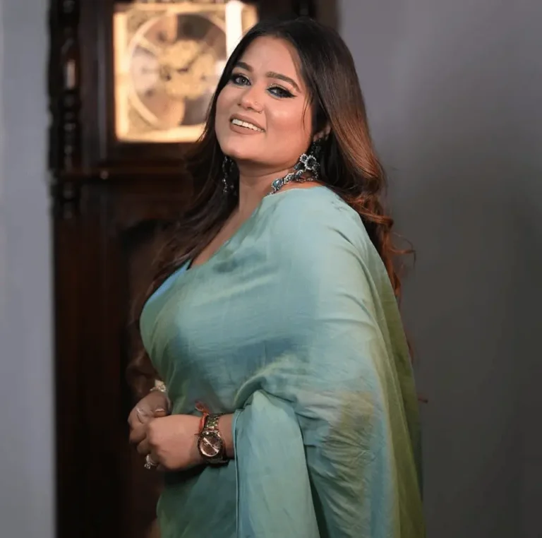 sheenakaurmakeoverslogo 768x762