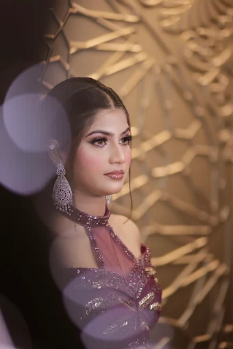 sunitaguptamakeupstudioacademylogo