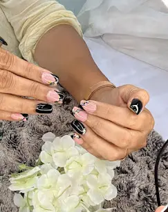 umagoswamisnailacademymumbaiprofile