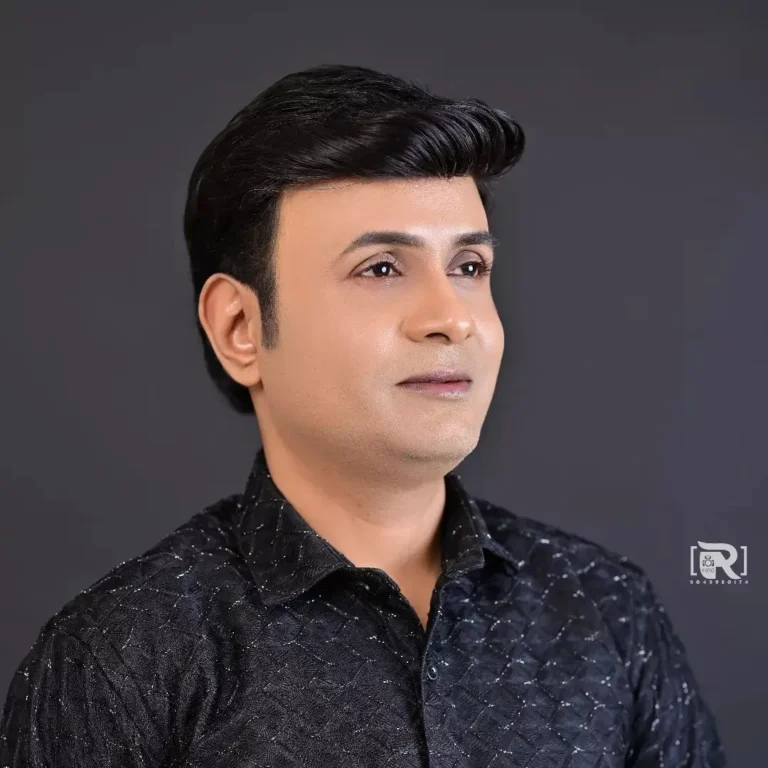 vishalmakeupandhairacademynagpurlogo 768x768