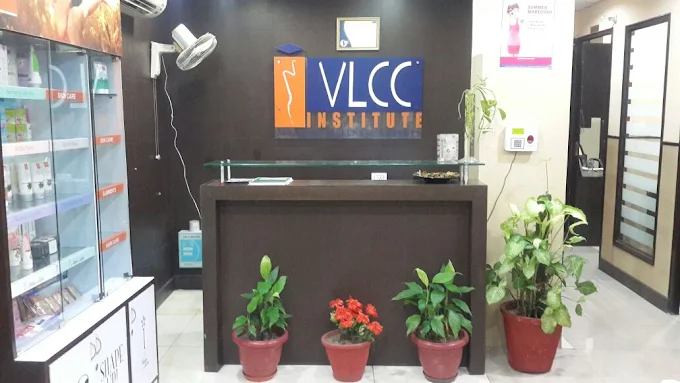 vlccschoolofbeautypreetviharprofileimage