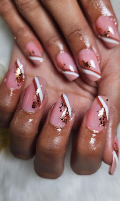 Aarohi Makeover Studio and Academy Ludhiana nail art