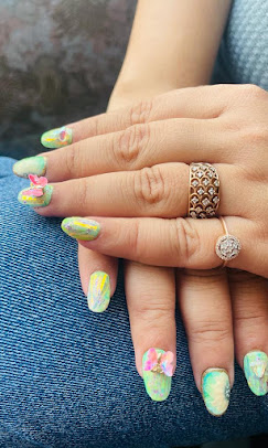 American Makeovers Academy Salon Sangrur nail