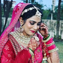 B U Smart Salon Academymakeupcourse