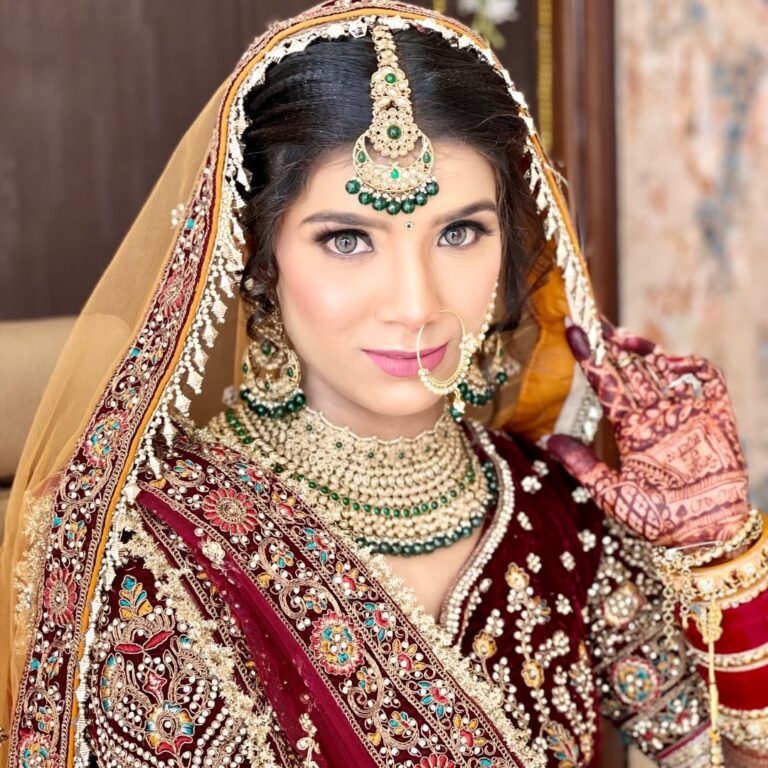 Brown salon Academy Malerkotla logo 768x768