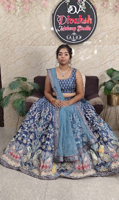 Divaksh makeup studio academy makeup class