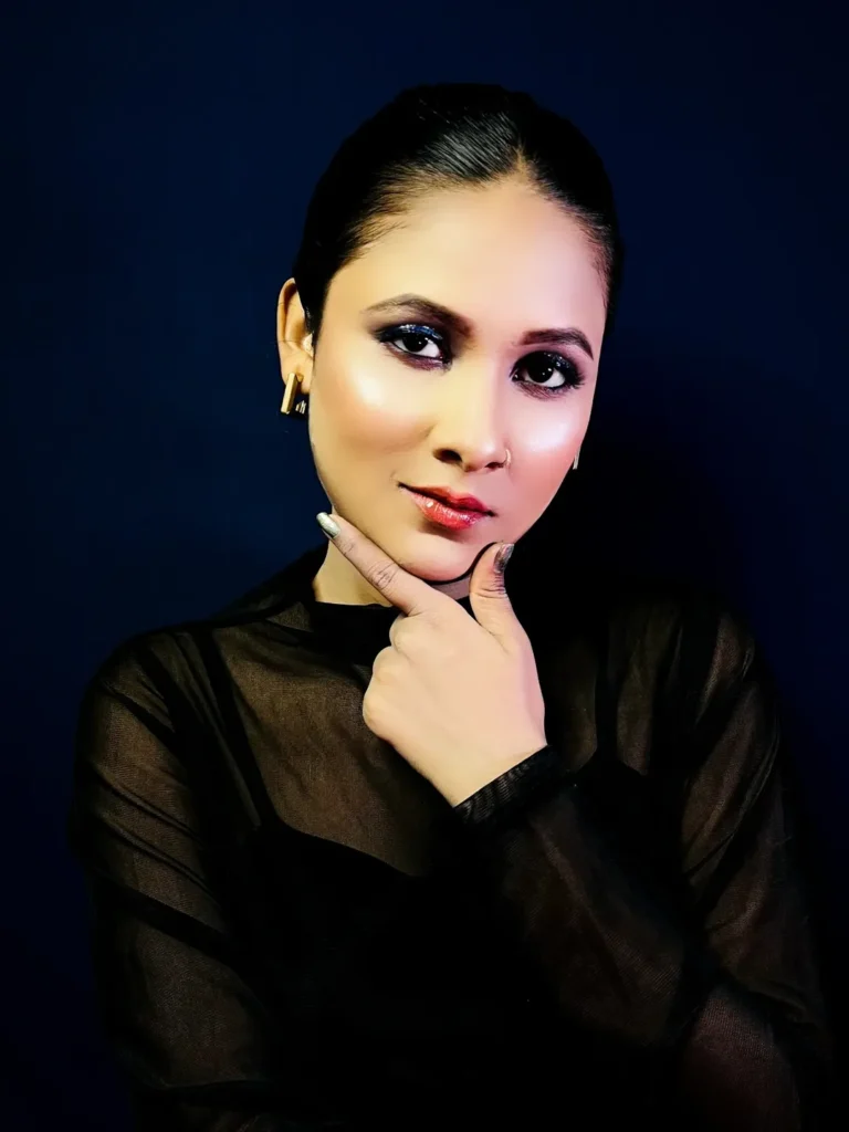 ES MAKEUP STUDIO AND ACADEMY 768x1024