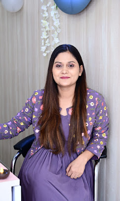 ES MAKEUP STUDIO AND ACADEMY profile