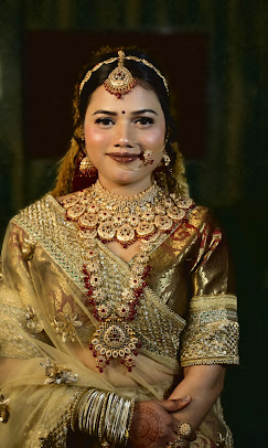 Garima makeover academy makeup class