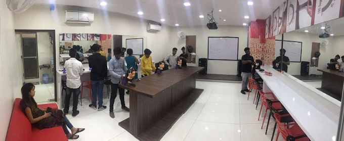 Javed Habib Hair Beauty Academy hair class