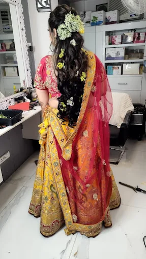 Kashish Salon And Academy hair style