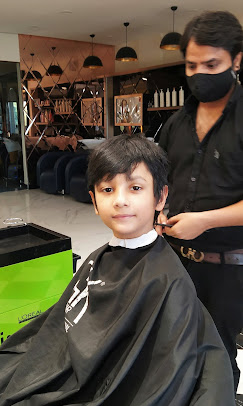 Knuckout Unisex Salon Academy Panchkula hiar cutting