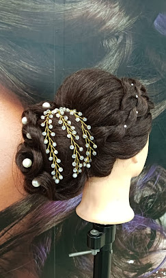 LAKME ACADEMY DHANBAD Powered by Aptech hair style