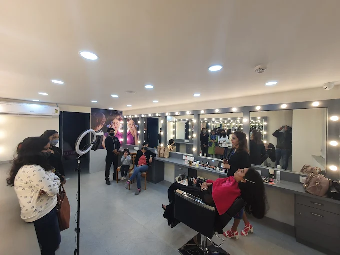 LAKME ACADEMY RANCHI LALPUR POWERED BY APTECHskin course