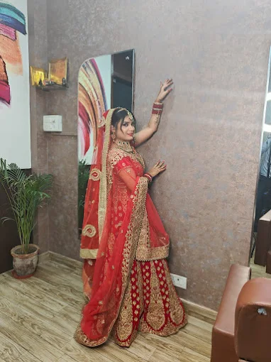 Natures beauty salon and academy makeup