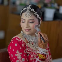 Orane International School of Beauty Wellness makeup course