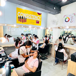 Orane international school of beauty Wellness Batala makeup course