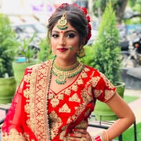 Ramans beauty Academy Unisex Salon makeup