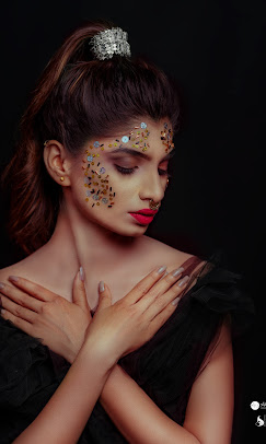 S S MAKEUP ACDAMY SALONmakeup course