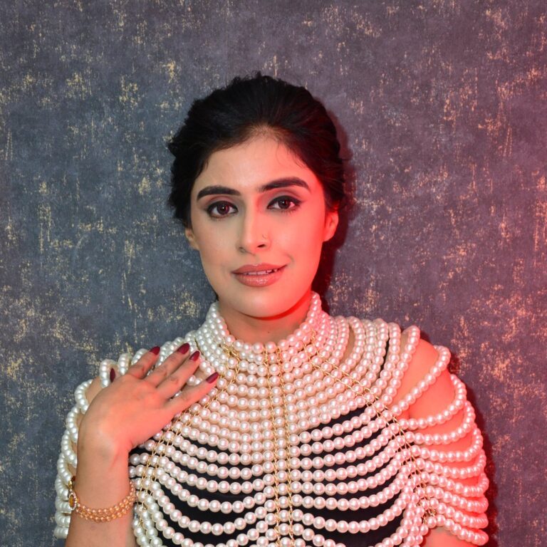 Sanchi Kapoor Makeup Artist Academy Karnallogo 768x768