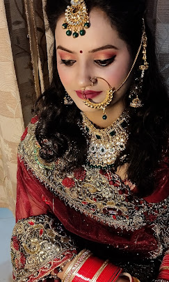 Sandhya Makeover and Training Centre logo