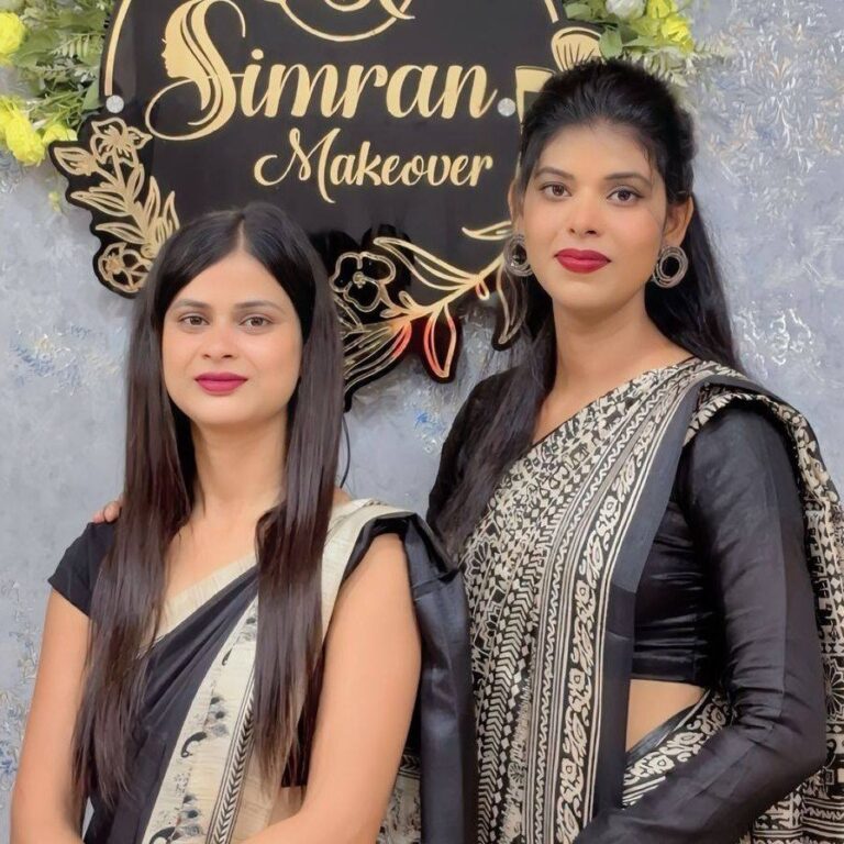 Simran makeup studio and academy hazaribaghlogo 1 768x768