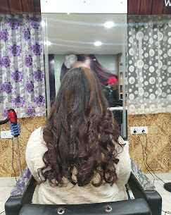 The Divine Family Salon Academy hair class