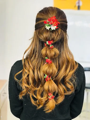 VLCC School of beauty Pathankot hair style