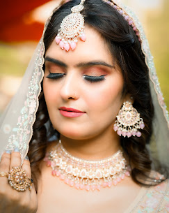 Velvet and Vino Luxury Salon and Academymakeup