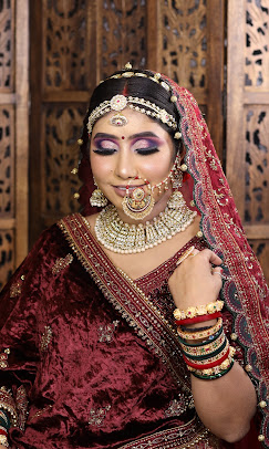 Vishal Mok Salon Academy makeup